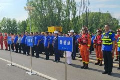 致敬城市守護者 炎炎夏日送清涼